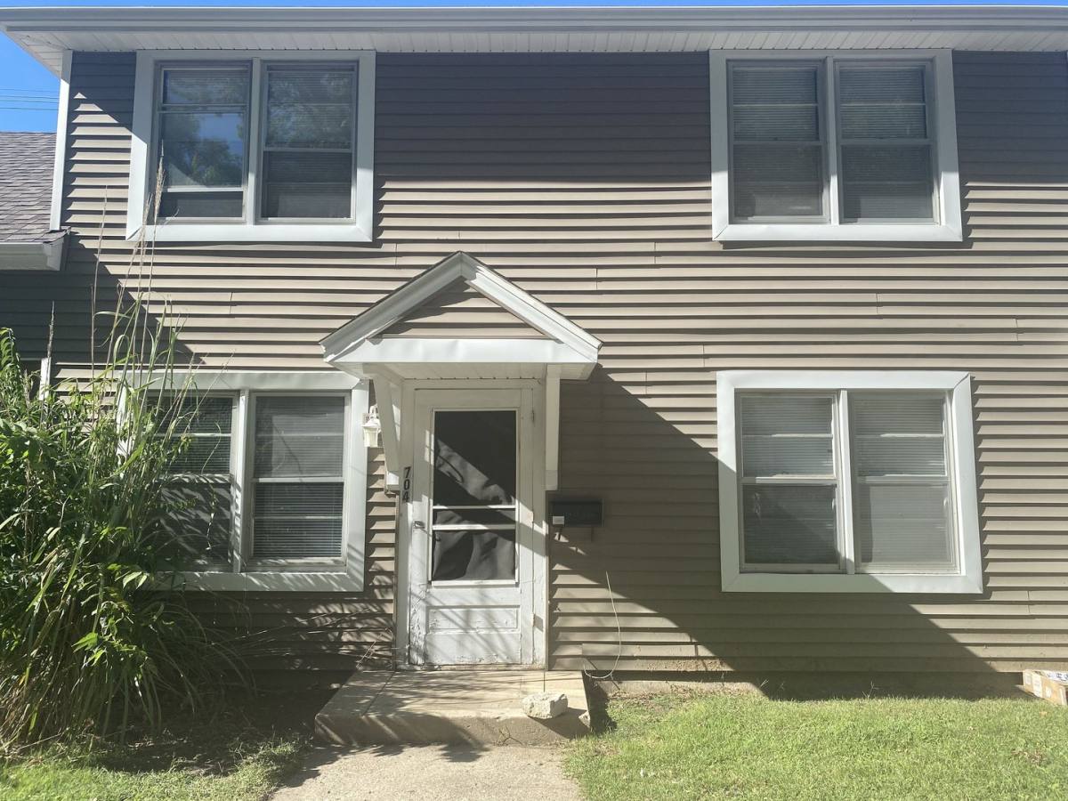 Apartment for rent at 704 W Western Ave, Urbana, IL 61801