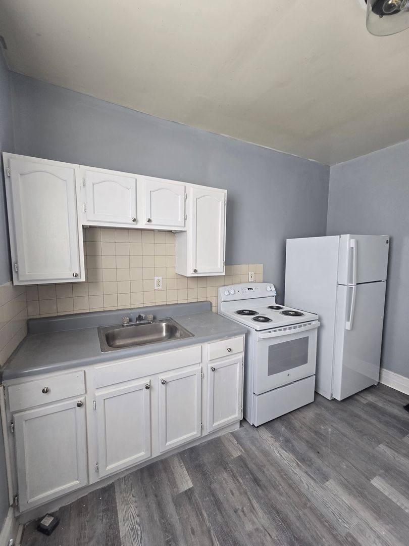 Apartment for rent at 5122 Greene St, Philadelphia, PA 19144