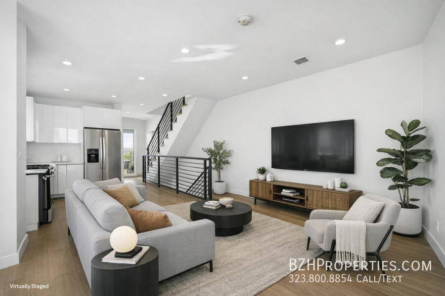 Townhouse for rent at 4523 1 2 St Elmo Dr, Los Angeles, CA 90019
