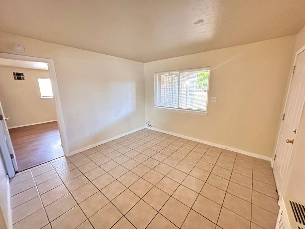 Apartment for rent at 501 Texas St NE, Albuquerque, NM 87108
