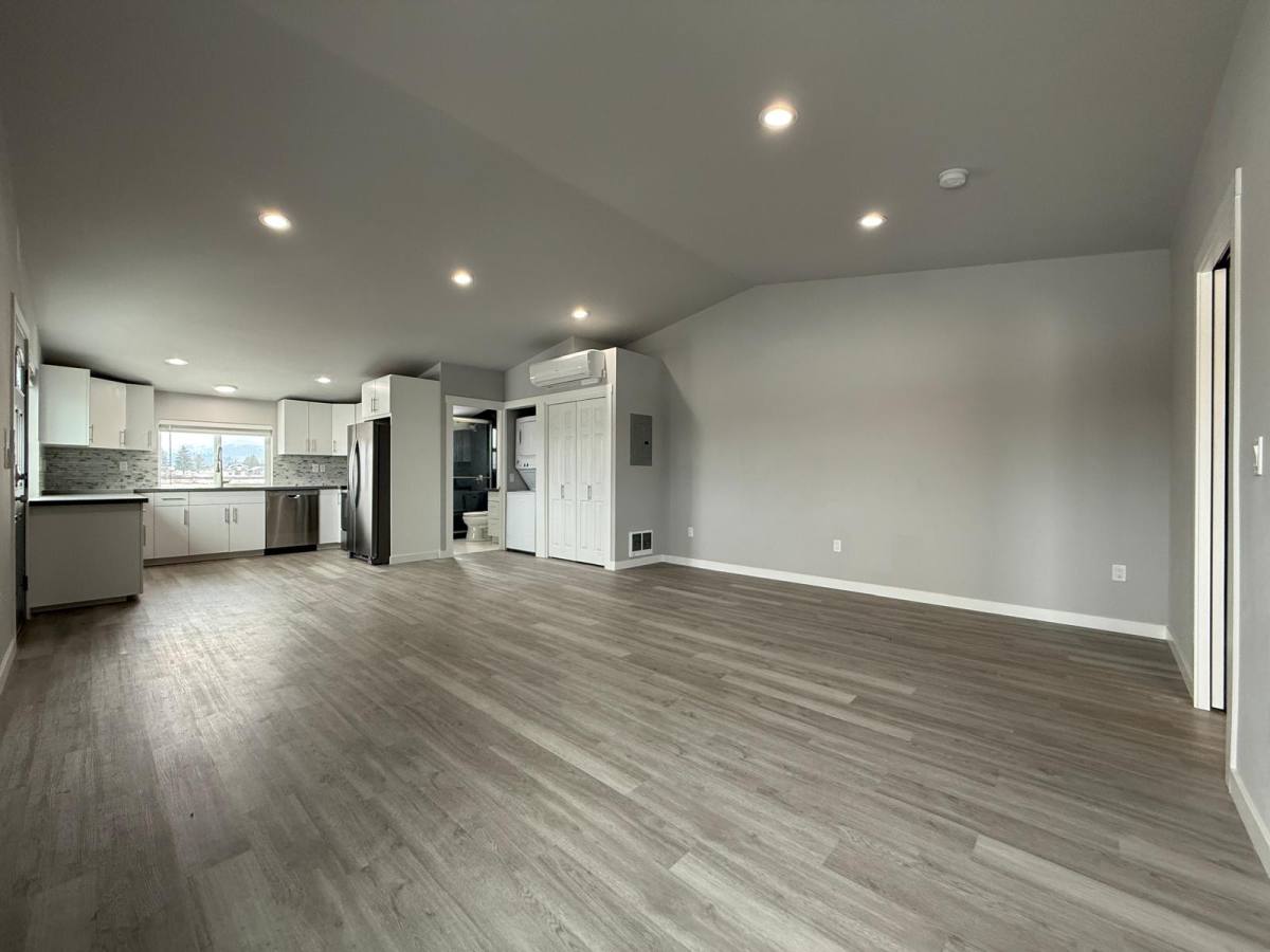 House for rent at 24211 E Wellesley Ave #B, Otis Orchards, WA 99027