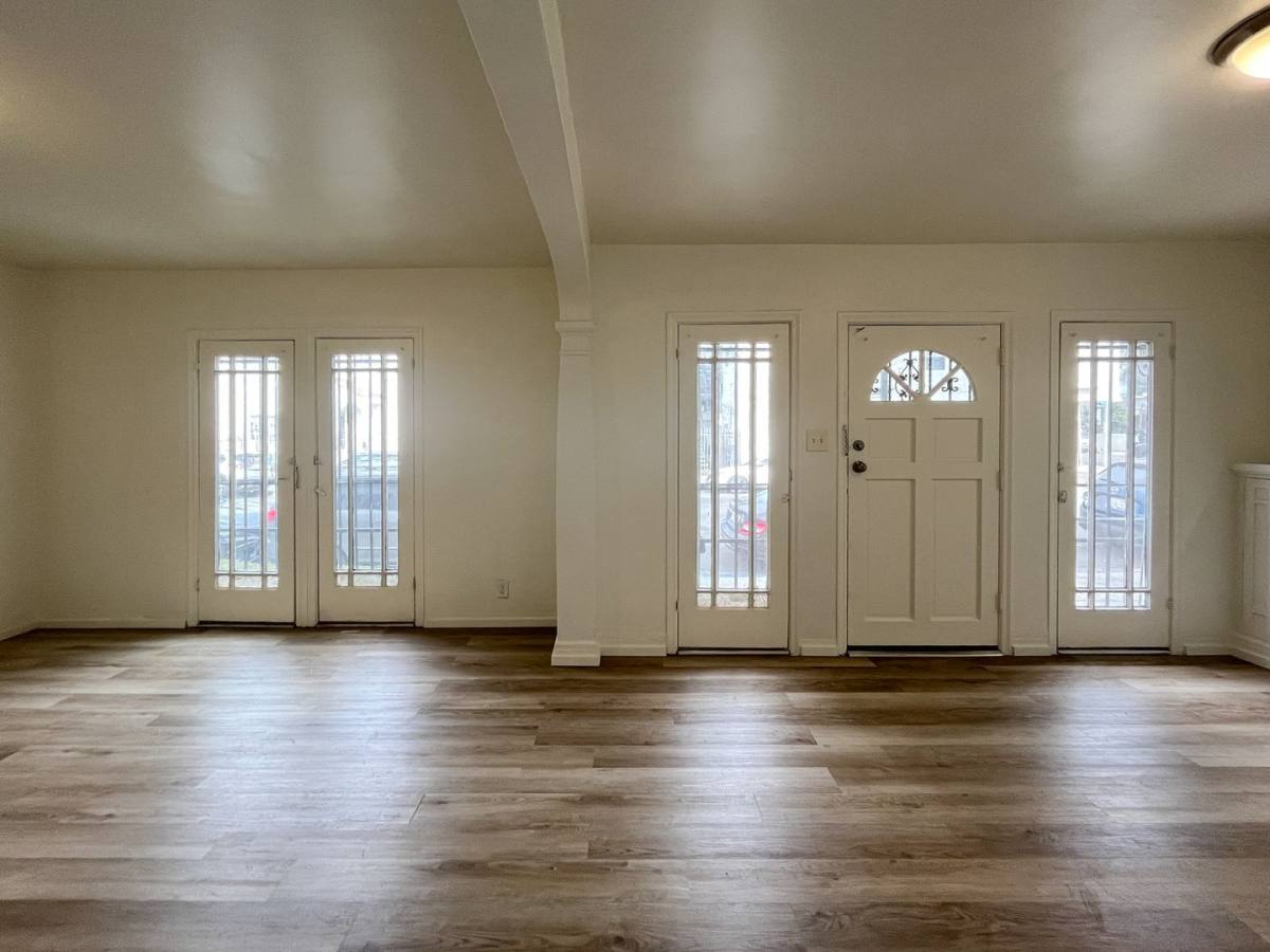 Apartment for rent at 1450 W 39th St, Los Angeles, CA 90062