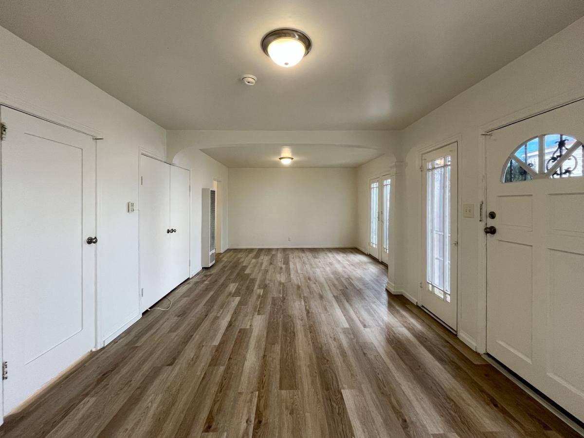 Apartment for rent at 1450 W 39th St, Los Angeles, CA 90062