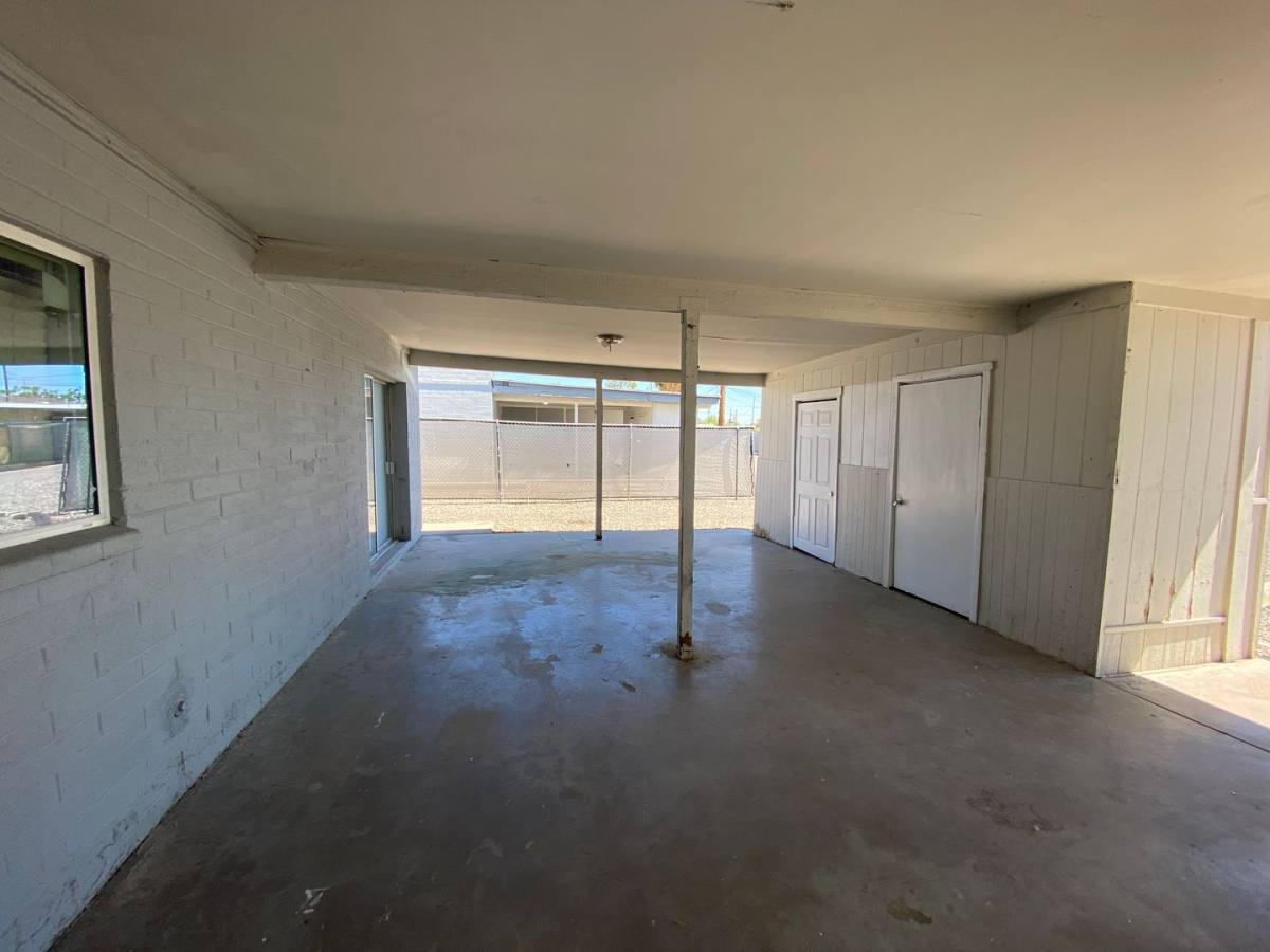 Townhouse for rent at 1126 N 27th St, Phoenix, AZ 85008