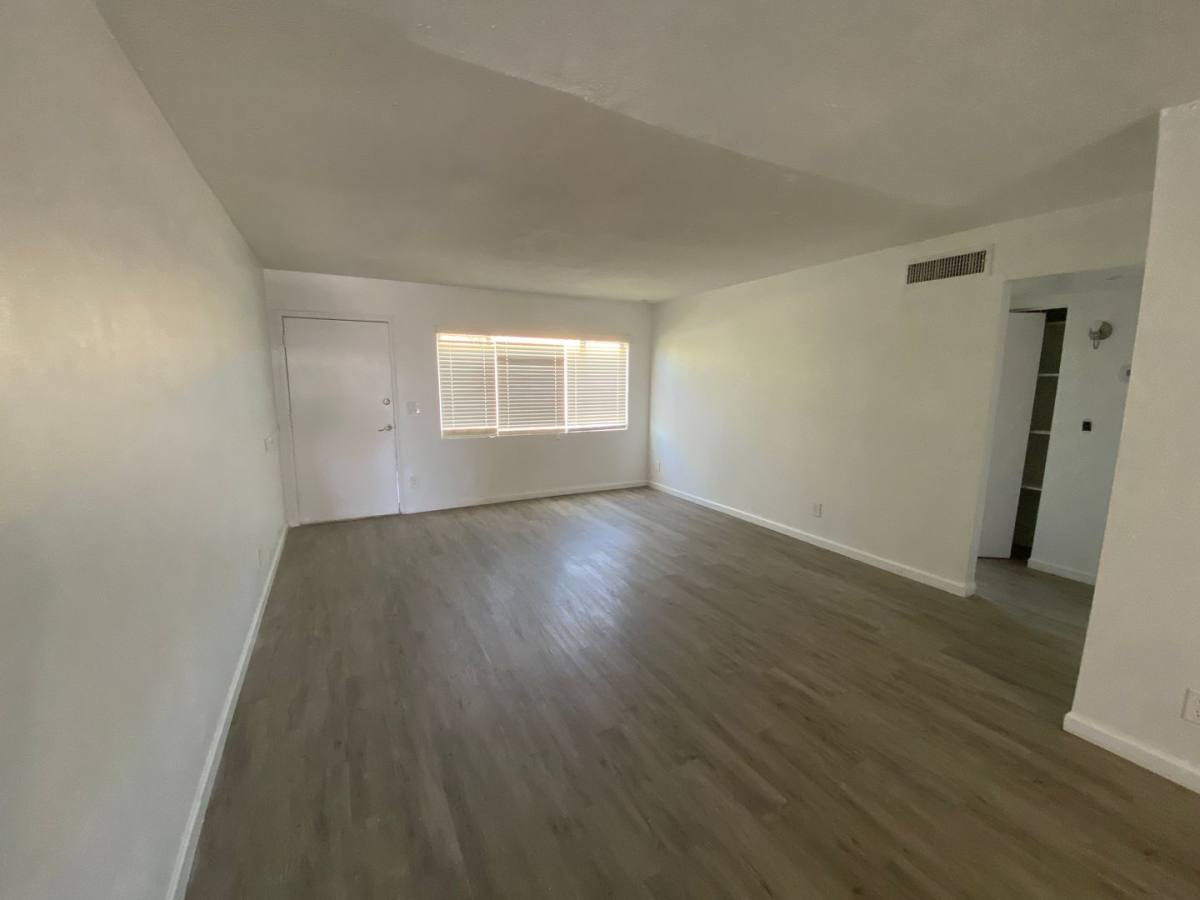 Townhouse for rent at 1126 N 27th St, Phoenix, AZ 85008