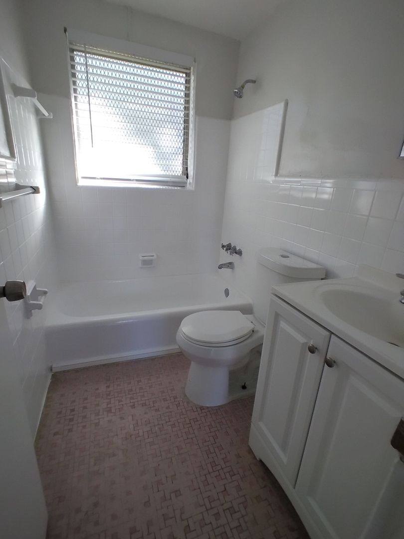 Apartment for rent at 1000 E Ponce De Leon Blvd, Miami, FL 33134