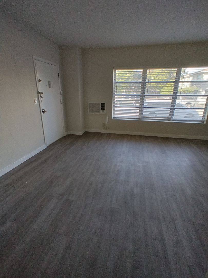 Apartment for rent at 1000 E Ponce De Leon Blvd, Miami, FL 33134