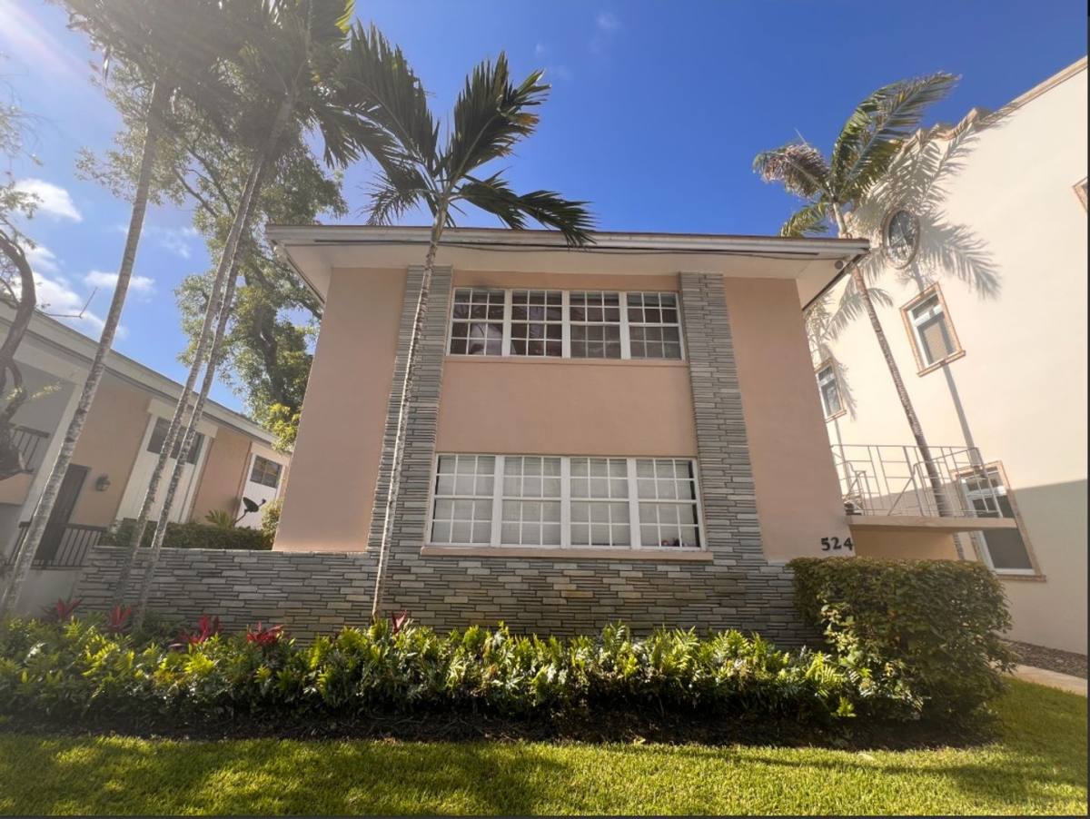 Apartment for rent at 520-524 Valencia Ave, Miami, FL 33134