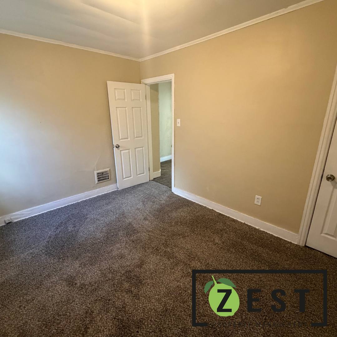 Apartment for rent at 15765 Washburn, Detroit, MI 48238