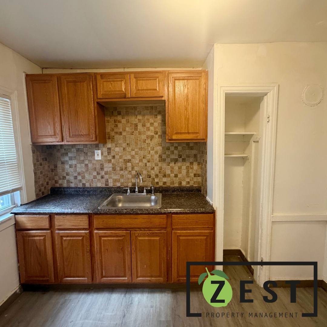 Apartment for rent at 15765 Washburn, Detroit, MI 48238