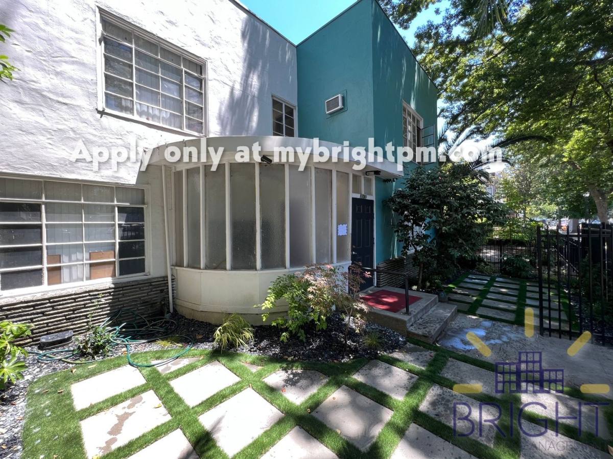 Apartment for rent at 1709 Capitol Ave, Sacramento, CA 95811