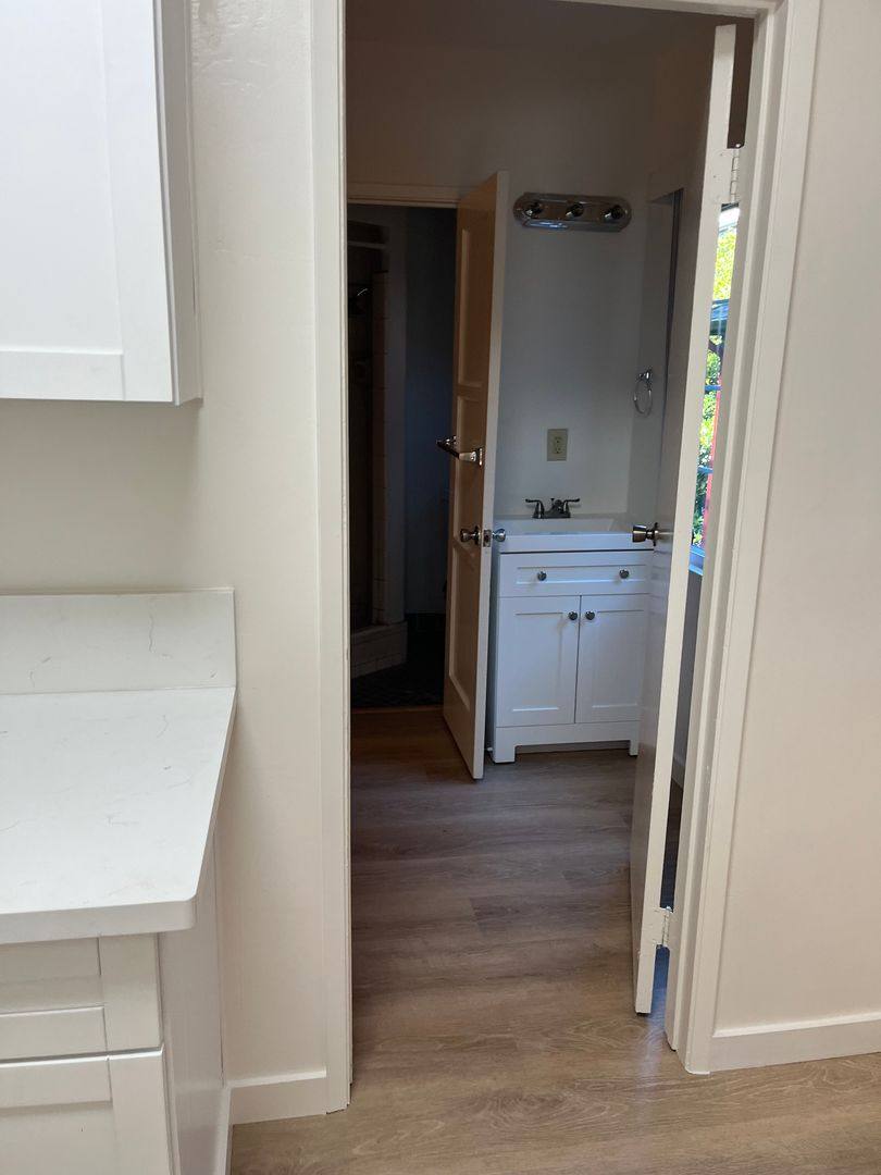 Apartment for rent at 1709 Capitol Ave, Sacramento, CA 95811