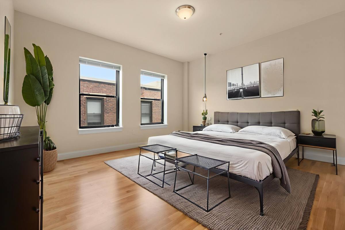 Apartment for rent at 16 Peterborough St #501, Boston, MA 02215