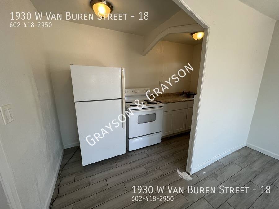 Apartment for rent at 1930 W Van Buren St #18, Phoenix, AZ 85009