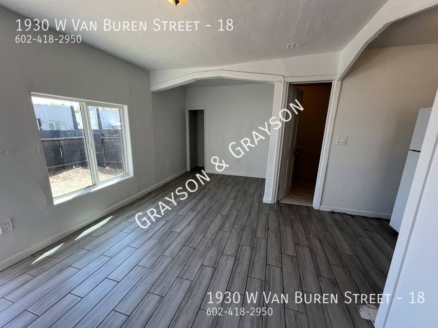 Apartment for rent at 1930 W Van Buren St #18, Phoenix, AZ 85009