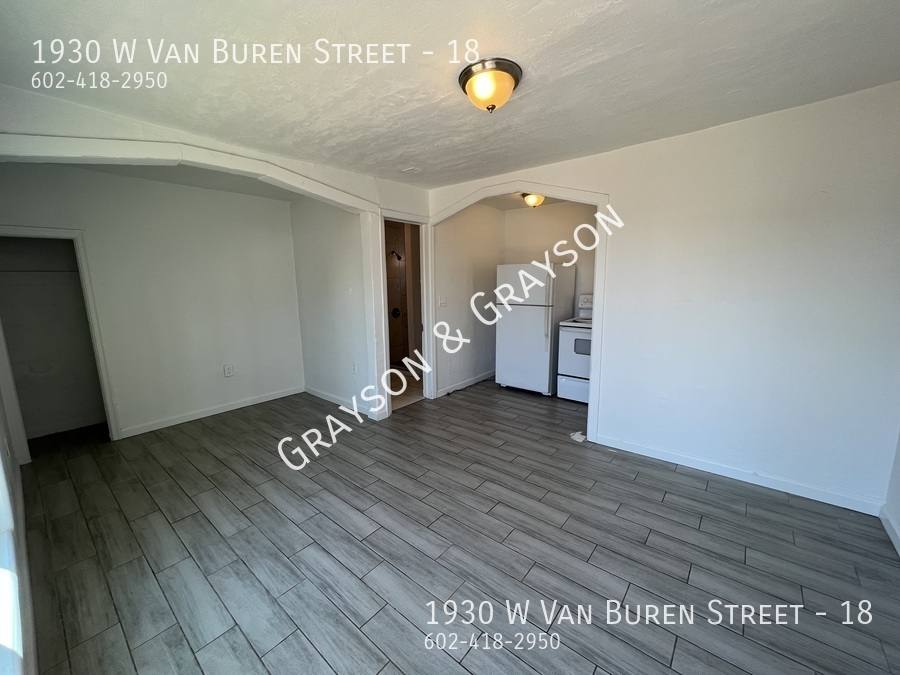 Apartment for rent at 1930 W Van Buren St #18, Phoenix, AZ 85009
