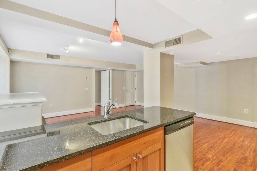 House for rent at 1750 16th St NW #4, Washington, DC 20009