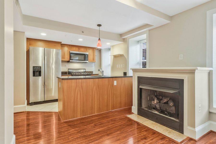 House for rent at 1750 16th St NW #4, Washington, DC 20009