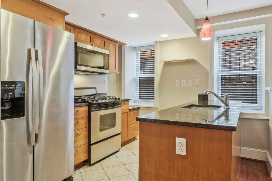 House for rent at 1750 16th St NW #4, Washington, DC 20009