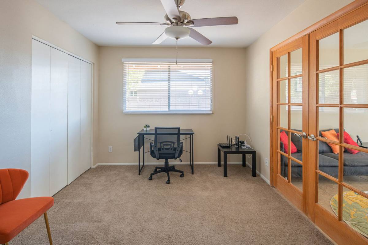 Apartment for rent at 1047 E Alameda Dr, Tempe, AZ 85282