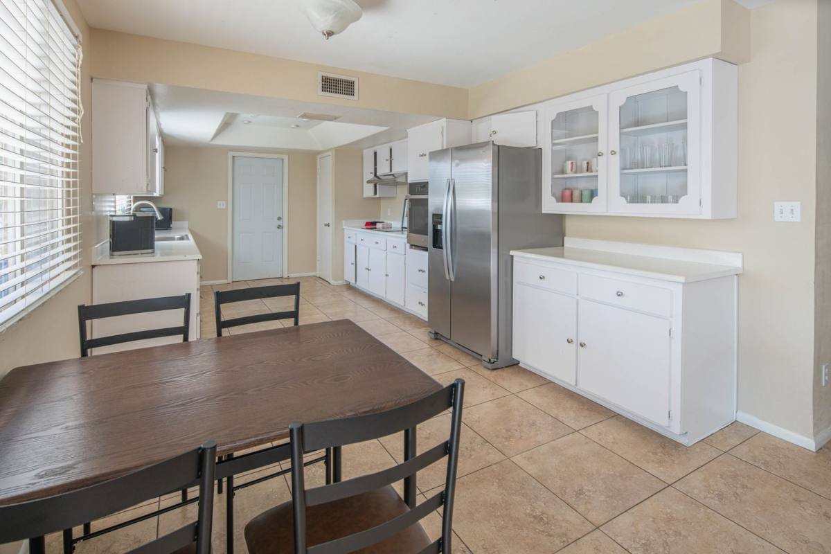 Apartment for rent at 1047 E Alameda Dr, Tempe, AZ 85282
