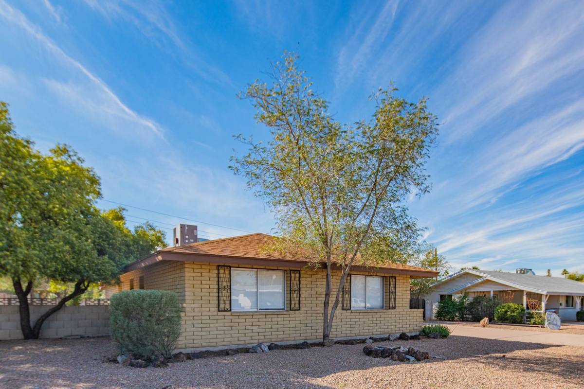 Apartment for rent at 1047 E Alameda Dr, Tempe, AZ 85282