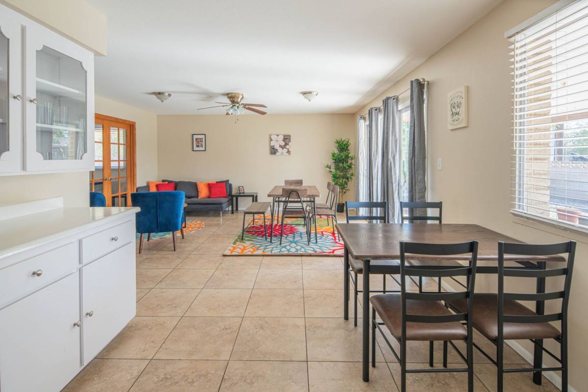 Apartment for rent at 1047 E Alameda Dr, Tempe, AZ 85282