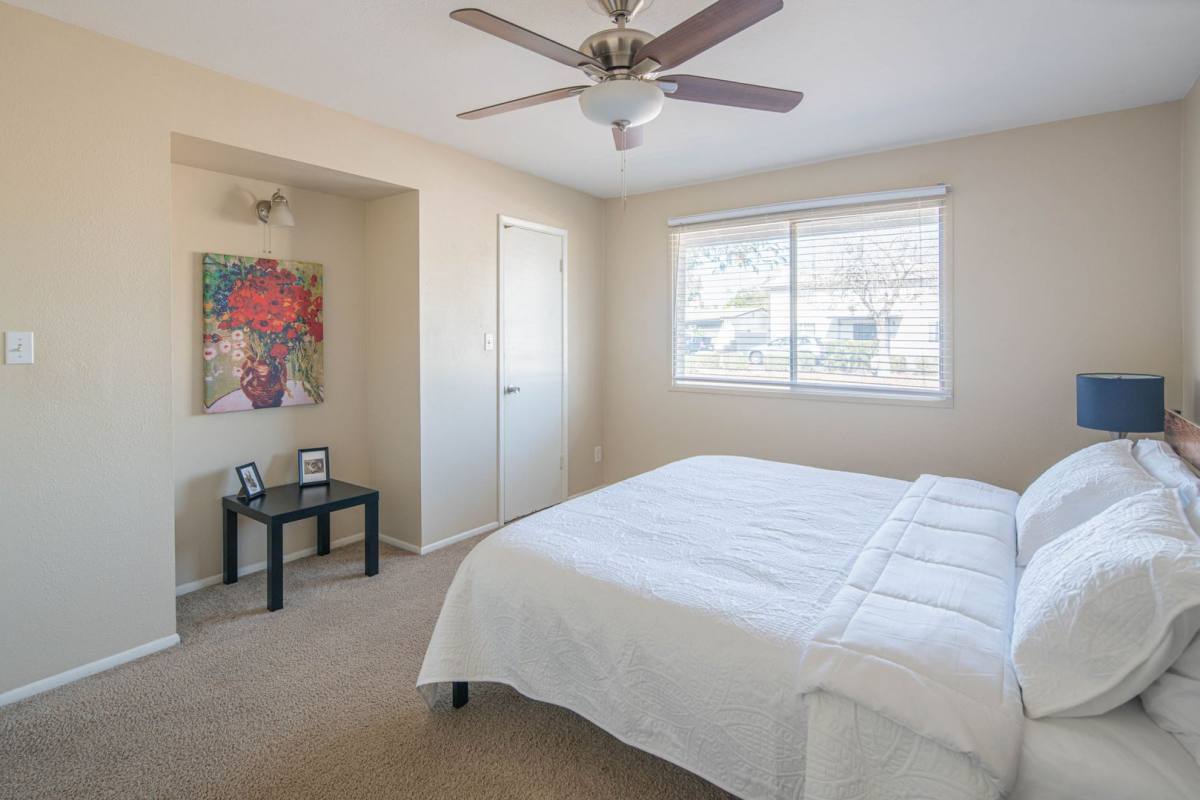 Apartment for rent at 1047 E Alameda Dr, Tempe, AZ 85282