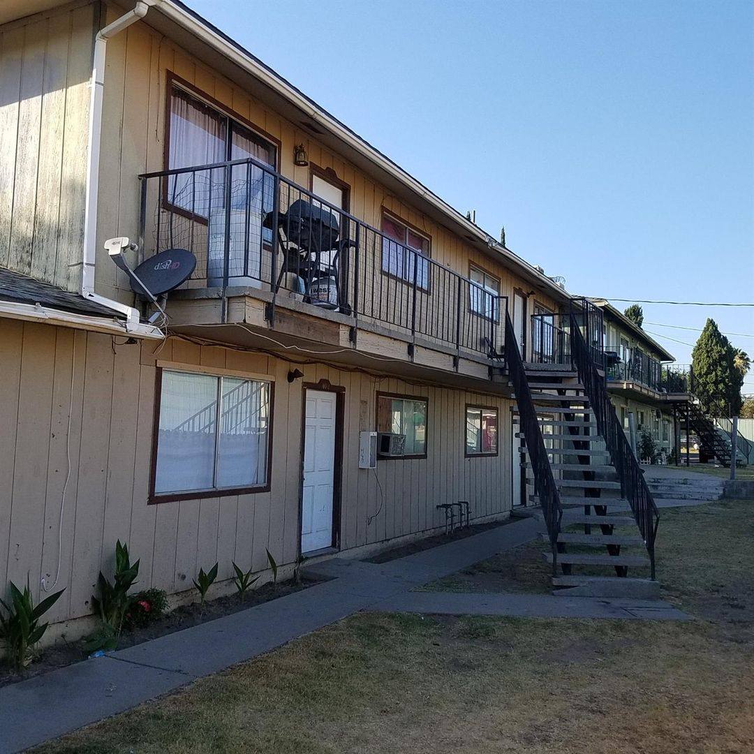 Apartment for rent at 4530 E Thomas Ave, Fresno, CA 93702