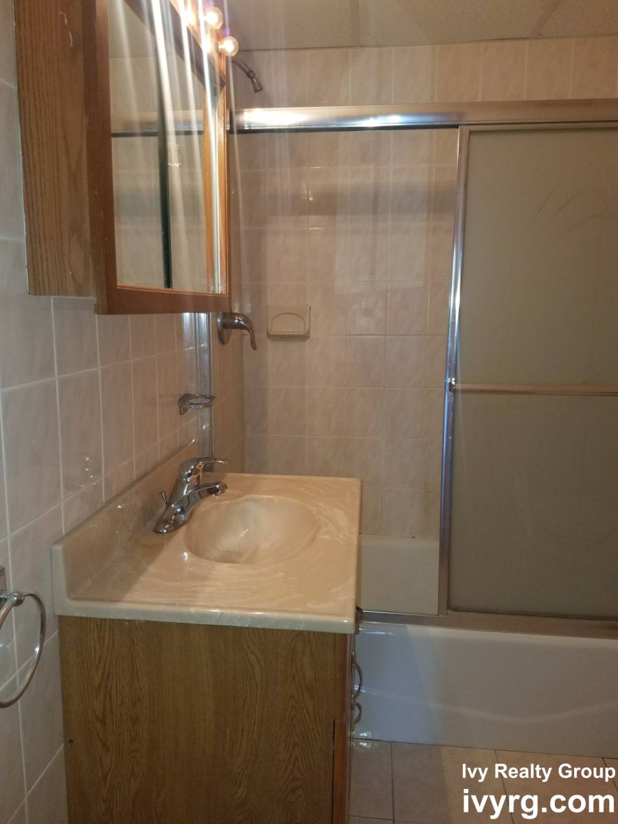 House for rent at 46 Oliver #1, Somerville, MA 02145