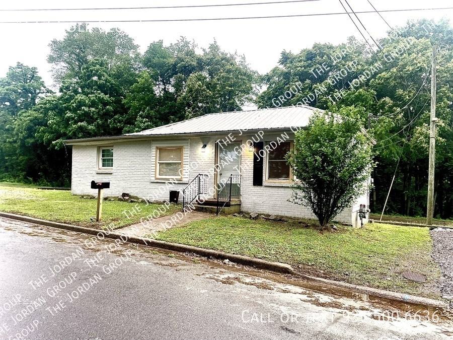 House for rent at 1543 Golf Club Lane, Clarksville, TN 37043