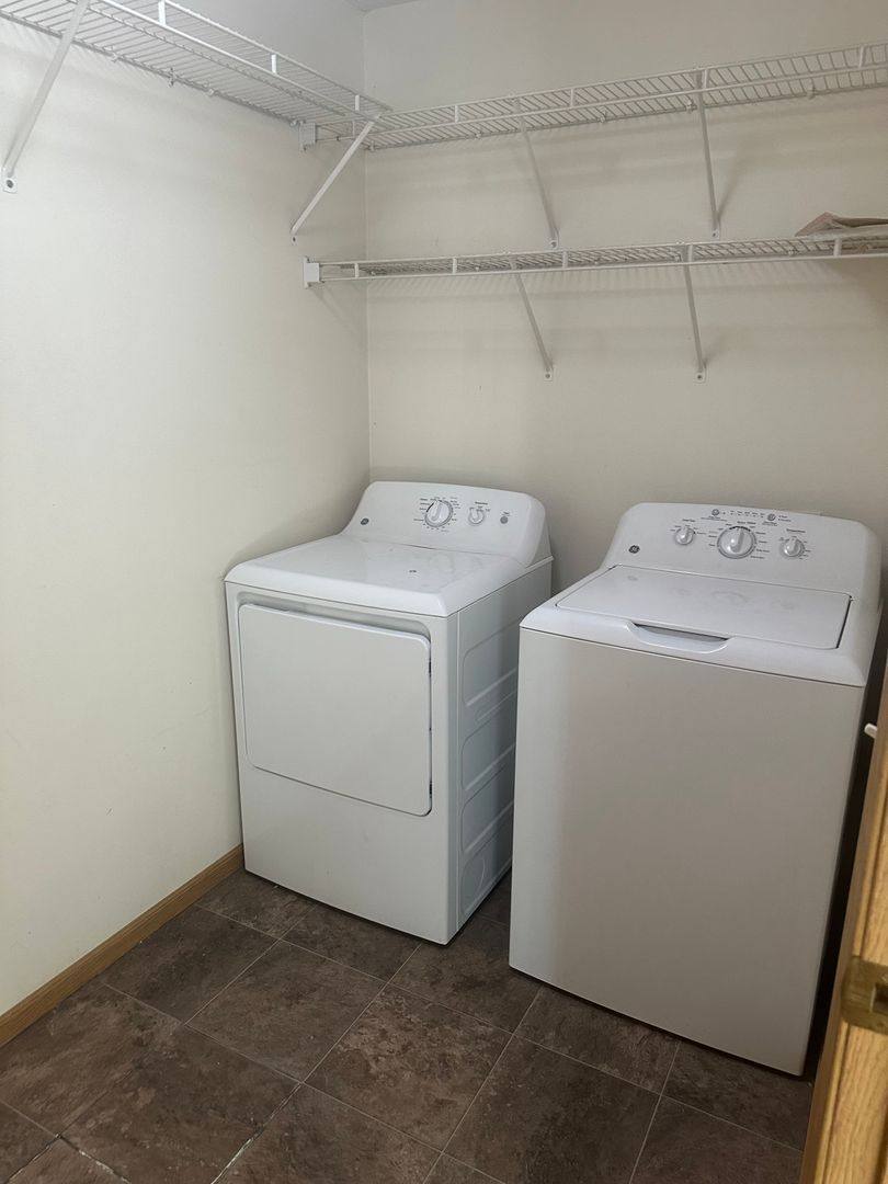 Apartment for rent at 1431 Oak Manor Ave S, Fargo, ND 58103