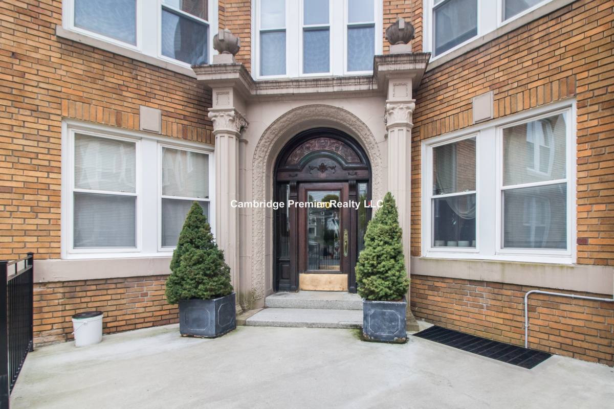 Apartment for rent at 475 Highland Ave #9, Malden, MA 02148