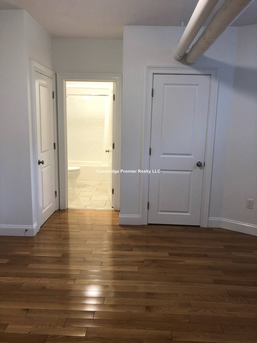 Apartment for rent at 475 Highland Ave #9, Malden, MA 02148