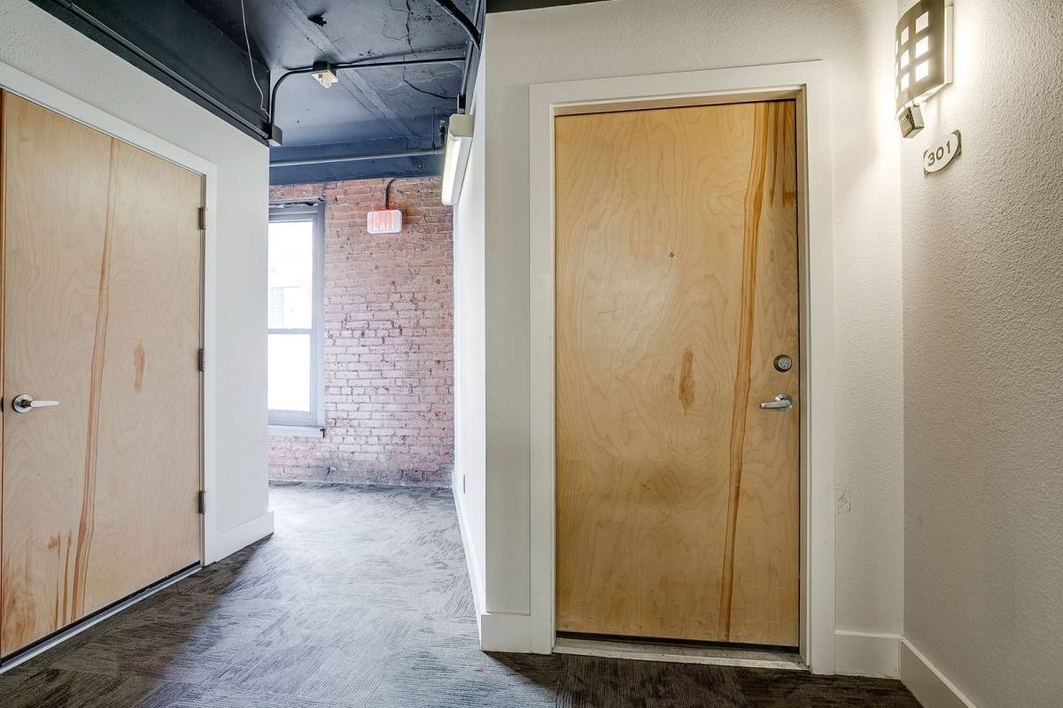 Apartment for rent at 910 Houston St, Fort Worth, TX 76102