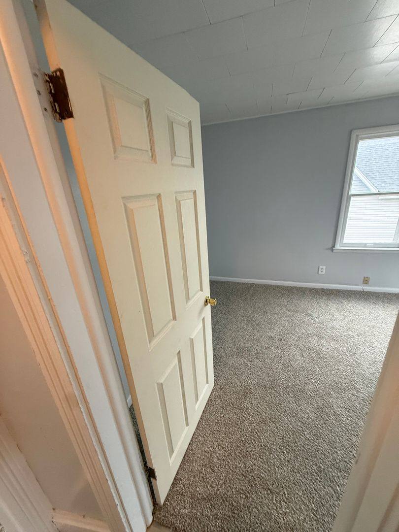 Apartment for rent at 479 B St, Sharon, PA 16146