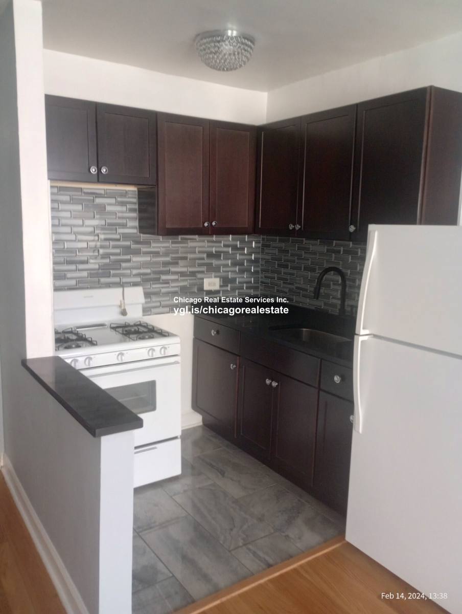 Apartment for rent at 5666 Ridge Ave #1S, Chicago, IL 60660