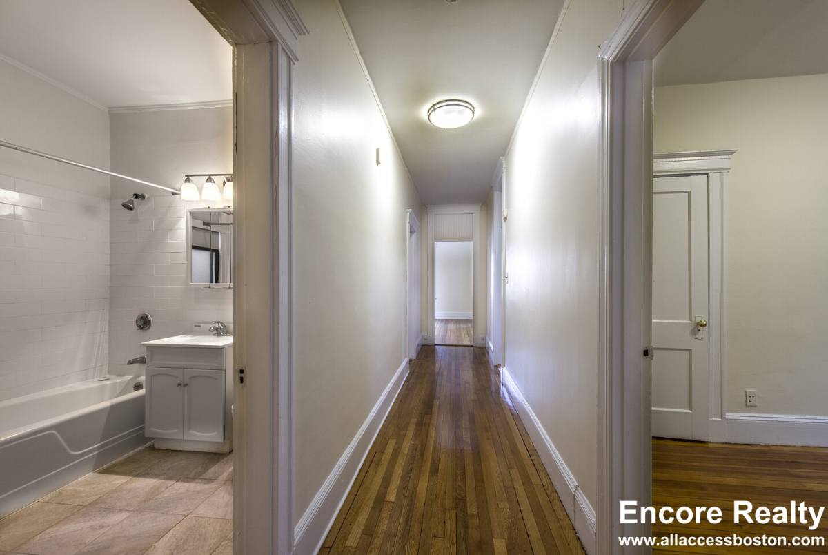 Apartment for rent at 145 Freeman St #22, Brookline, MA 02446