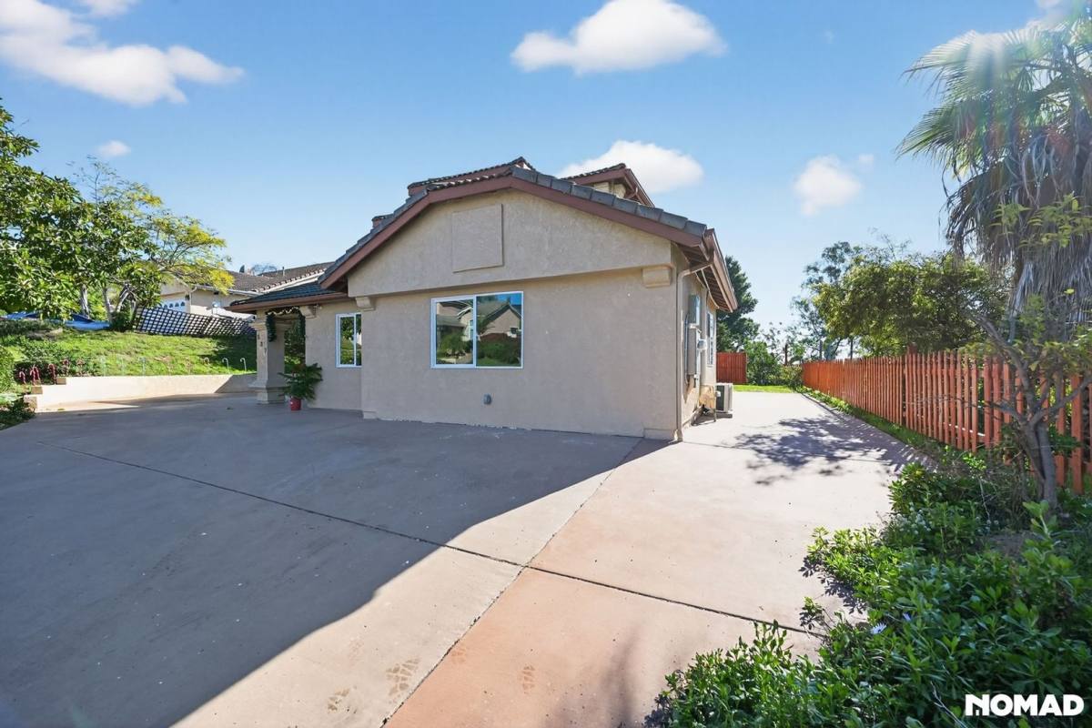 House for rent at 337 Apollo Dr, Vista, CA 92084