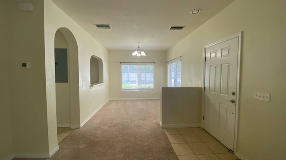 Townhouse for rent at 3701 45th Terrace W #LAKESIDE Village, Bradenton, FL 34210