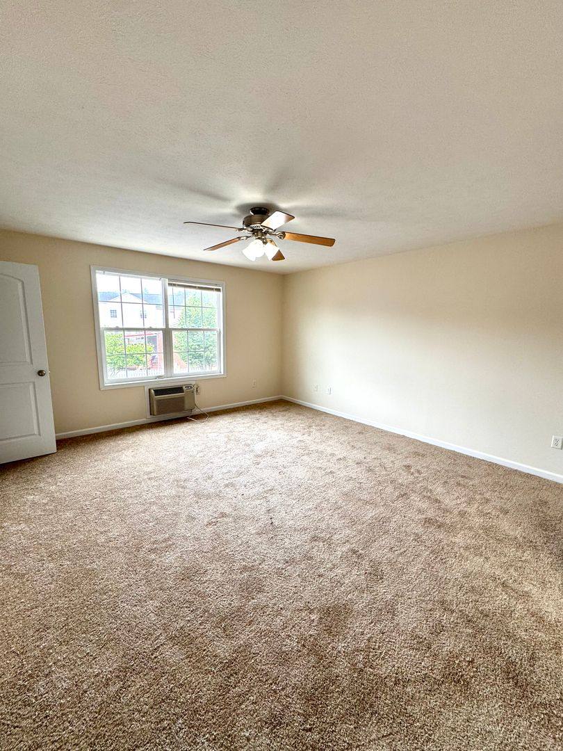 Apartment for rent at 1027 Shenandoah St, Harrisonburg, VA 22802