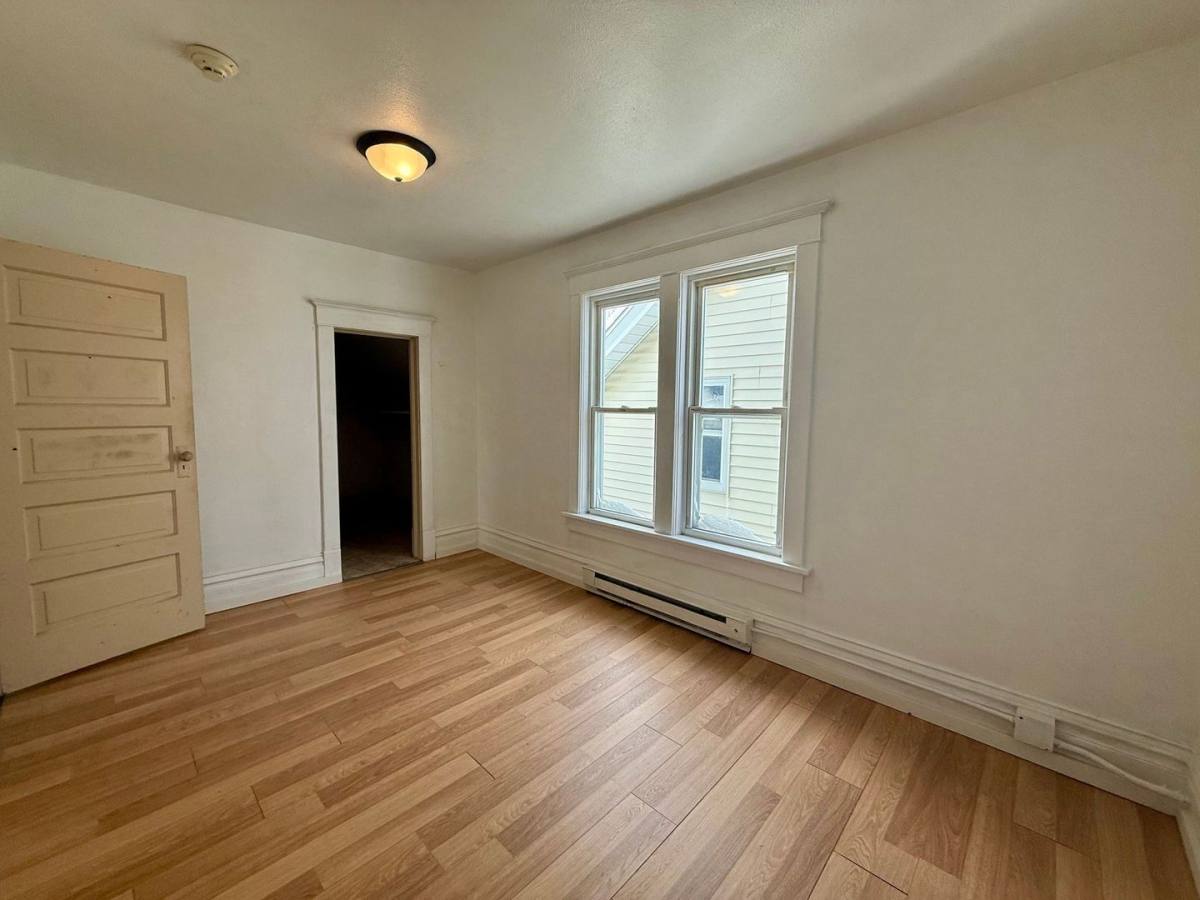 Apartment for rent at 724 Washington St, Wausau, WI 54403
