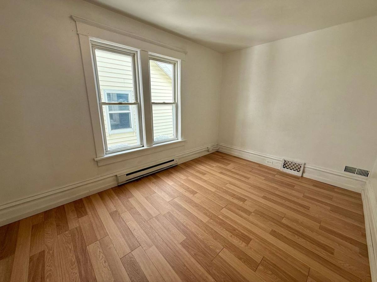 Apartment for rent at 724 Washington St, Wausau, WI 54403