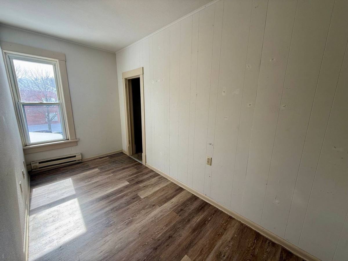 Apartment for rent at 724 Washington St, Wausau, WI 54403