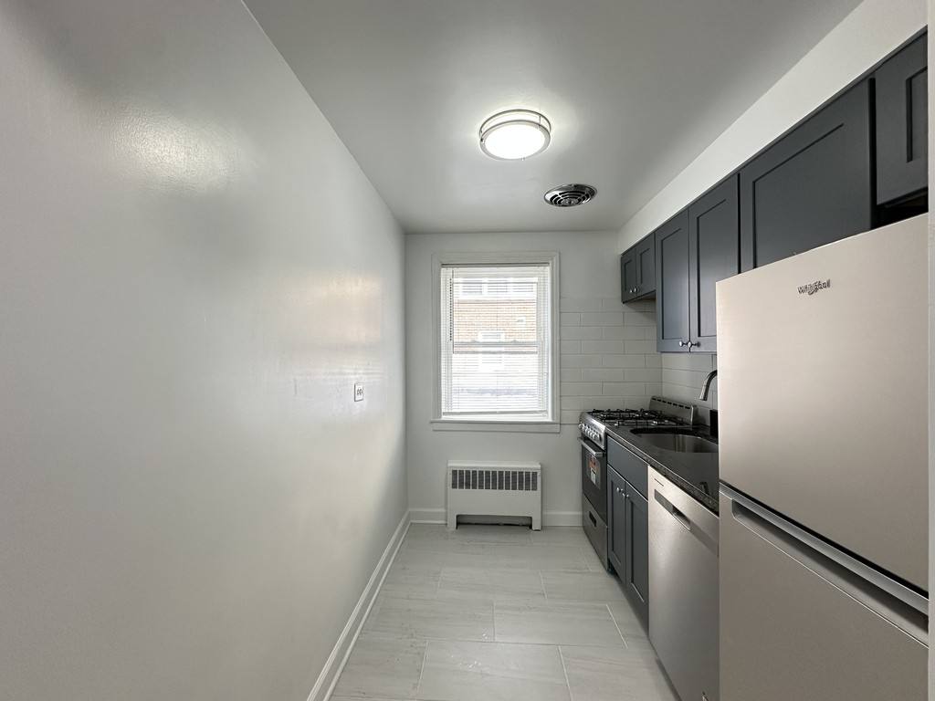 Apartment for rent at 6713 California #PNG, Chicago, IL 60645