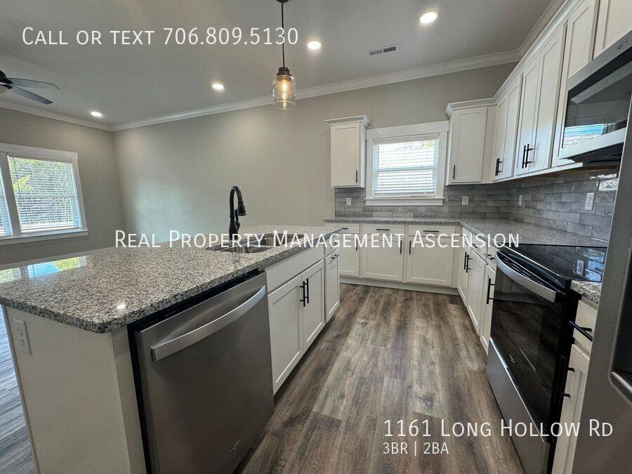 House for rent at 1161 Long Hollow Rd, Rock Spring, GA 30739
