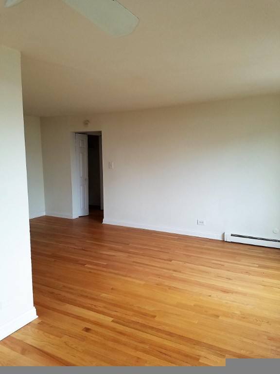 Apartment for rent at 3710 N Pine Grove Ave #407, Chicago, IL 60613