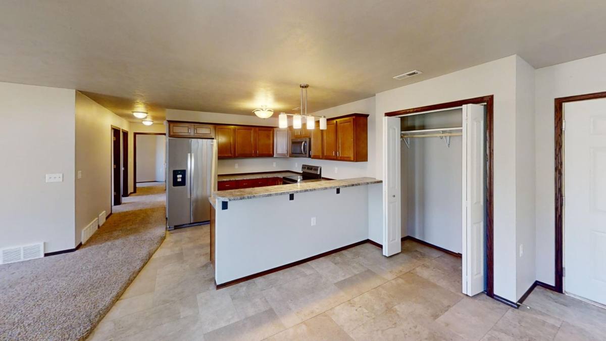 Apartment for rent at 281 Vernon Dr, Harrisburg, SD 57032