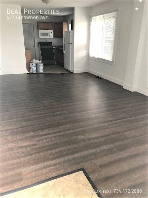 Apartment for rent at 427 Glenwood Ave, Ypsilanti, MI 48198