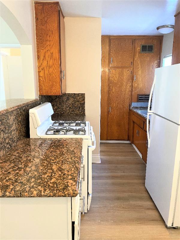 Apartment for rent at 850 S Rosemead Blvd #3, Pasadena, CA 91107
